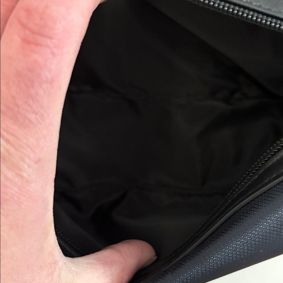 Dior nwot Navy and Black Toiletry Bag - Picture 11 of 12